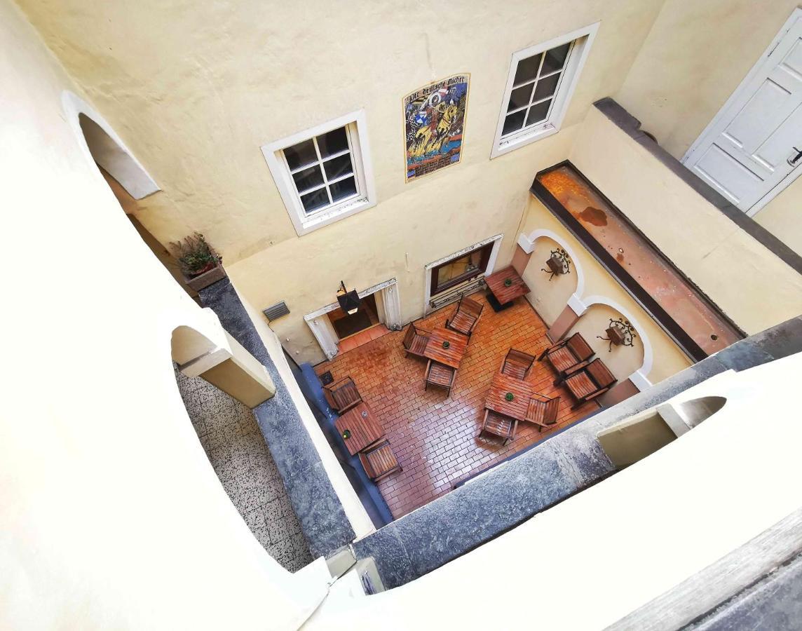 Ferienwohnung Himmelberg 80m2 in der Altstadt und toll für Familien Klagenfurt am Wörthersee Exterior foto