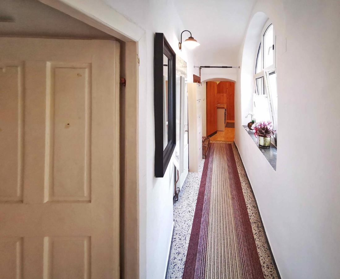 Ferienwohnung Himmelberg 80m2 in der Altstadt und toll für Familien Klagenfurt am Wörthersee Exterior foto